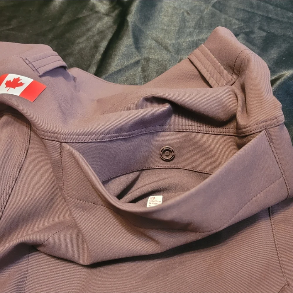 New Lululemon Carpenter pants,Team Canada,Limited Edition - Picture 15 of 16